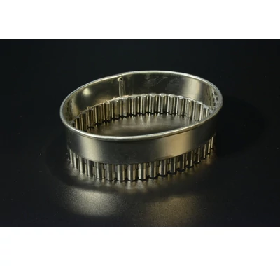 hullámos kiszúró 8x11 cm