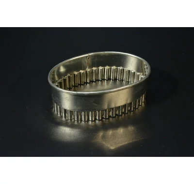 hullámos kiszúró 7 x 10 cm