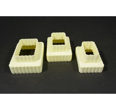 Hullámos téglalap süteménykiszúró trió 6 méret 