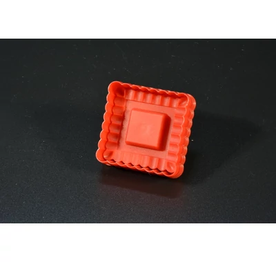 Csillag alakú rugós süteménykiszúró forma 6 cm