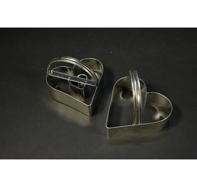 Szív alakú linzer kiszúró forma 2 db