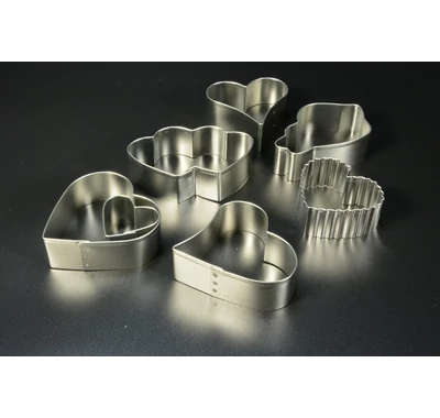 7 részes szív süteménykiszúró forma 