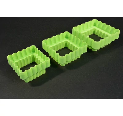 Négyzetes  hullámos süteménykiszúró 3 db