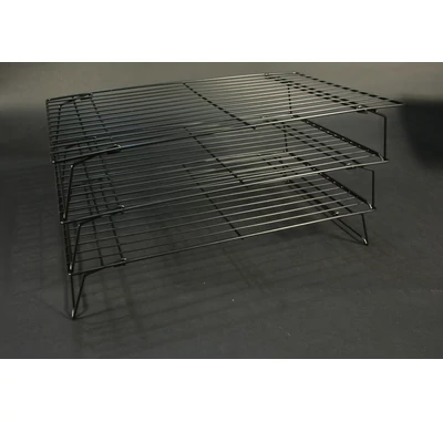 Három szintes süteményhűtő rács