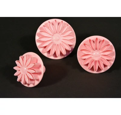 Margaréta kiszúró forma 3 db