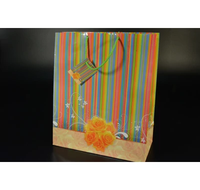 rózsás  papírtáska 27x32x13  cm kísérő kártyával