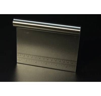 Fém tésztavágó tésztakaparó tésztaadagoló