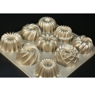 9 mintás  tapadásmentes mini kuglófsütő forma