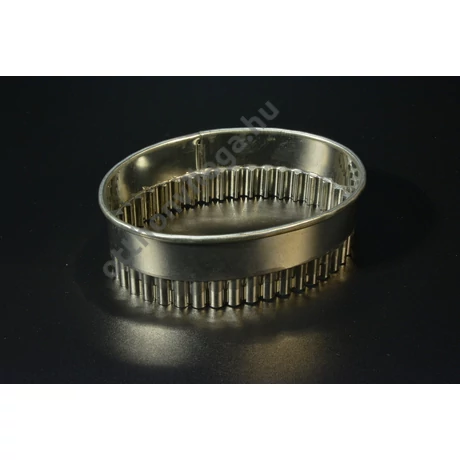 hullámos kiszúró 8x11 cm