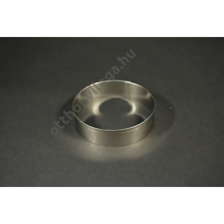 Kerek visszaperemezett süteménykiszúró 10 cm