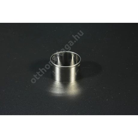 Kerek visszaperemezett süteménykiszúró 4 cm